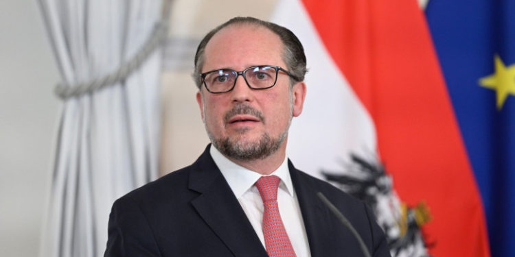 Austria nu vrea să adere la NATO. Ministrul de externe: „Avem o situație diferită”