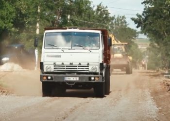 Под руководством Партии «ШОР» Тараклия продолжает развиваться. Одна из главных улиц, где ремонт не проводился более 30 лет, будет полностью реконструирована | VIDEO