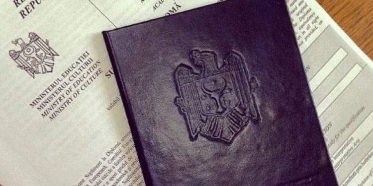 Молдавские дипломы и аттестаты будут признаваться в Румынии