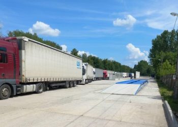 На молдавской границе открыли постоянную таможенную зону для грузового транспорта