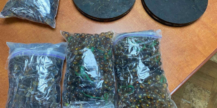 На молдавской таможне обнаружены более 3 кг ювелирных украшений. Товар направлялся в Россию