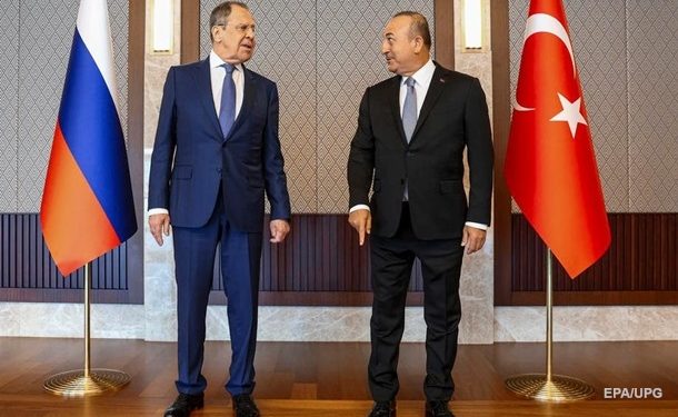 Турция и РФ ведут переговоры о зерновых коридорах