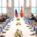 Лавров: РФ готова обсудить с Украиной вывоз зерна