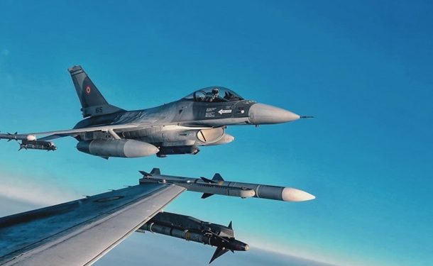 Воздушное пространство 4 европейских стран нарушил неизвестный самолет