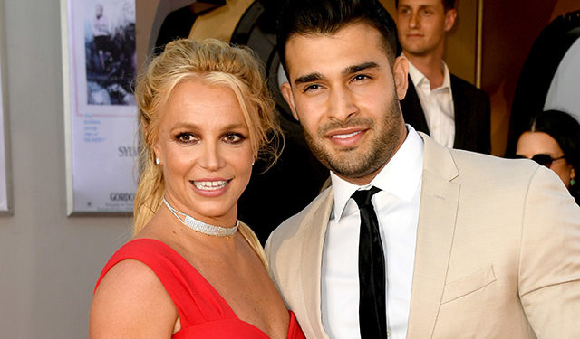 Бритни Спирс вышла замуж: на свадьбу явился ее бывший муж