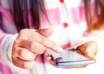 Aplicația care îți fură fotografiile din telefon. Ce a făcut un bărbat din Chișinău cu pozele unei minore