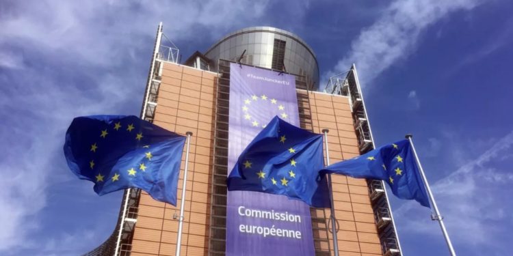 Во Франции назвали условие для вступления Украины в Евросоюз