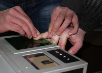 Для выезда на работу за границу дактилоскопическая регистрация граждан Молдовы больше не будет обязательной