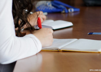 Încep examenele pentru absolvenții de gimnaziu