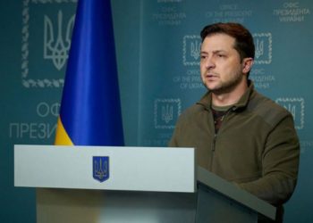 Зеленский исключил удары по территории России из западных вооружений