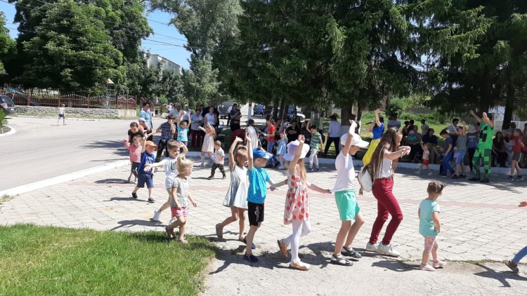 В День защиты детей Партия «ШОР» организовала мероприятия для детей во всех примэриях, возглавляемых примарами формирования