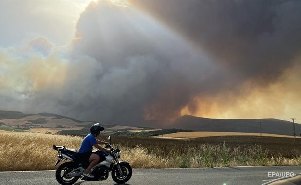 В Испании бушуют лесные пожары