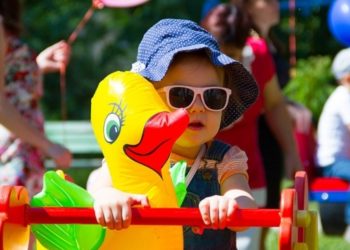 Cu distracție cât cuprinde, jocuri, dulciuri și activități tematice a fost sărbătorită Ziua Internațională a Copiilor în Moldova. Politicienii au venit cu felicitări și promisiuni | VIDEO