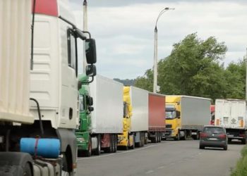 „Trebuie create coridoare aparte pentru camioanele goale și pentru cele cu încărcătură”. Șeful Autorității Vamale Române propune soluții pentru deblocarea punctelor de trecere moldo-române | VIDEO