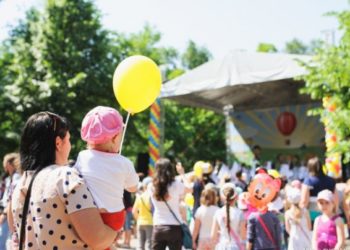 Pictură, expoziție și dansuri. De „Ziua Internațională a Copiilor” în mai multe locații din Chișinău se desfășoară festivaluri și activități tematice | VIDEO