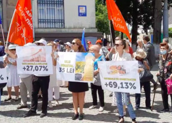 «Nu vrem să murim de foame»: Mai mulți membri și susținători ai PSRM au protestat în fața Ministerului Finanțelor și au cerut demisia ministrului | VIDEO