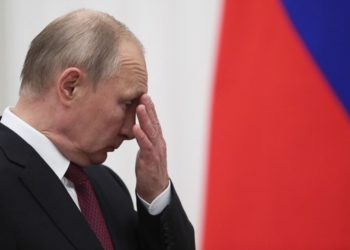 Newsweek: разведка США подготовила доклад о здоровье Путина — в апреле он якобы прошел курс лечения от рака