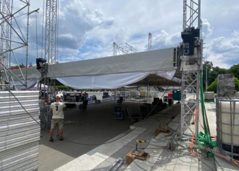 Mașini cu tehnică arestate, percheziționarea artiștilor și anularea concertului promis de 19 iunie. De ce organizatorii dau vina pe autorități pentru ceea ce s-a întâmplat? | VIDEO