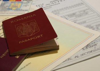 100 de mii de moldoveni sunt în așteptarea cetățeniei române. Câți au obținut deja actul