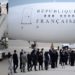 Avion de 180 de milioane de euro, cu garderobă și dormitor. Luxul asigurat lui Macron în drum spre Moldova