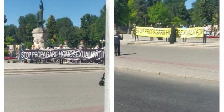 Protest anti-Pride. Mai multe persoane, alături de fețe bisericești, au ieșit în centrul capitalei cu pancarde: Stop propagării homosexualității | VIDEO
