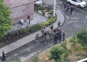 В Днепре мужчина кинул гранату в людей, пострадал ребенок