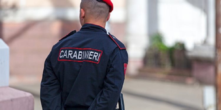 „Nu tolerăm comportamentul ce ar discredita titlul de militar”. Reacția IGC după ce un carabinier și tatăl său vitreg au fost reținuți într-un dosar de trafic de droguri | VIDEO