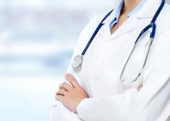 Ziua lucrătorului medical şi a farmacistului: Ministrul sănătății, președintele țării, dar și mai mulți politicieni au lăsat mesaje de felicitare de Facebook | VIDEO