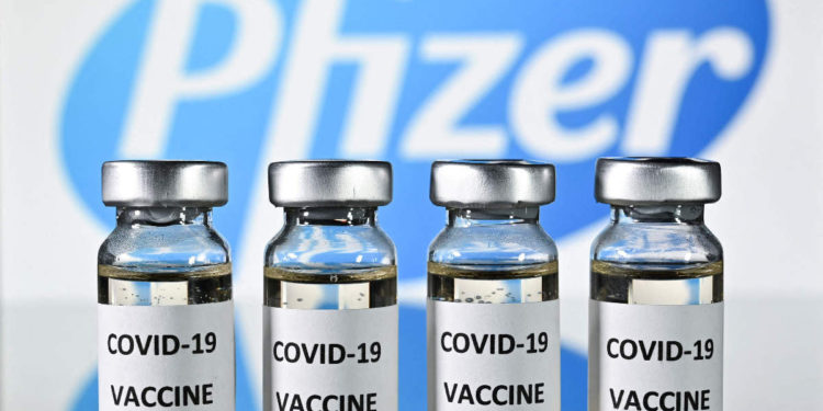 Ministerul Sănătății prelungește termenul de valabilitatea al vaccinului Pfizer. Chicu: „O fi crezând că e vodcă”. Ce îi răspunde MS