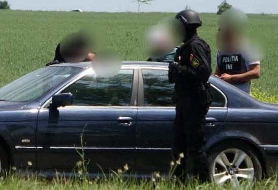 Вымогал 150 тыс. леев, угрожая опубликовать интимные фото. Полиция задержала мужчину из Каларашского района