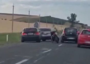 Reglări de conturi între două grupări, pe traseu. Poliția a identificat și reținut toți bărbații implicați