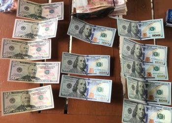 Business cu bani falși: Două milioane de ruble rusești false și o mie de dolari americani falși au fost scoși din circulație