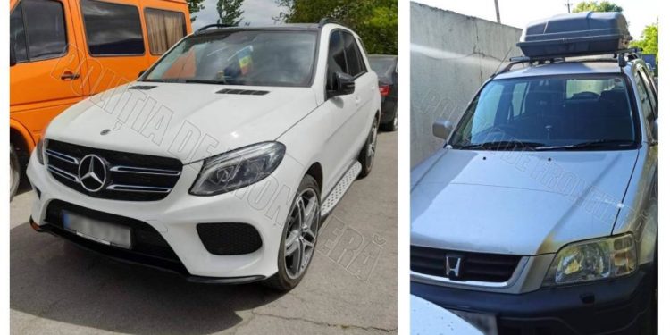 Două automobile căutate de Interpol, depistate de polițiștii de frontieră
