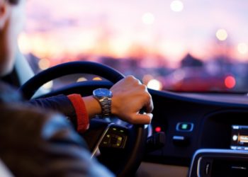 Guvernul a decis: Șoferii nedisciplinați vor fi pedepsiți mai aspru, iar pentru cei care sunt ordonați penalitățile vor fi reduse | VIDEO