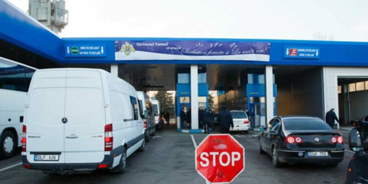 Нацкомиссия по ЧС расширила список таможенных пунктов, через которые разрешен ввоз нефтепродуктов в Молдову