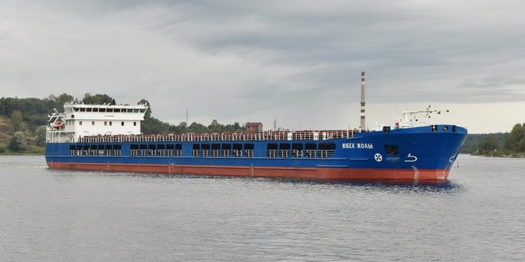 В Турции задержали российское судно с зерном