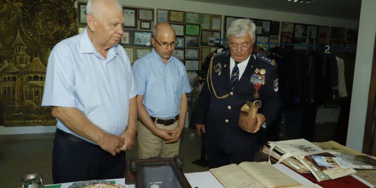 Muzeul Serviciului Vamal a transmis o donație inedită pentru Muzeul Național de Etnografie și Istorie Naturală