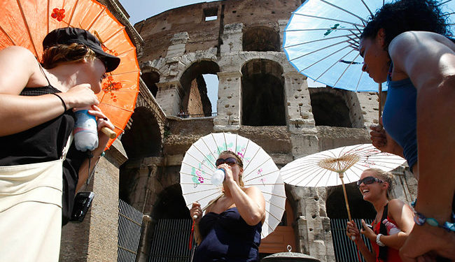 В 16 городах Италии объявлен красный уровень из-за аномальной жары