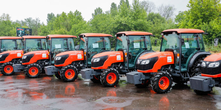 48 de tractoare de producție japoneză au fost livrate în Republica Moldova