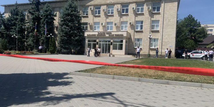 Неизвестный сообщил о бомбе в здании Исполнительного комитета Гагаузии