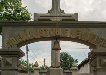 „Durerea și lacrimile orheienilor deportarți nu vor fi lăsate uitării”. La Orhei a fost organizată o depunere de flori în memoria victimelor represiilor staliniste | VIDEO