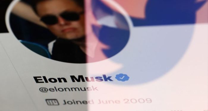 Twitter подал в суд на Маска за отказ от сделки по покупке соцсети