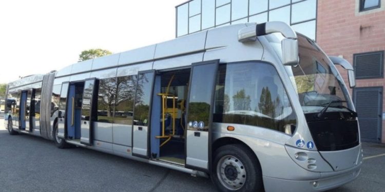 Troleibuzele lui Ceban, mai multe întrebări decât răspunsuri: Vehiculele prezentate cu mult fast de edil se se prăfuiesc în depouri