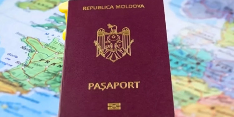 Италия, Канада и Беларусь признали просроченные молдавские паспорта