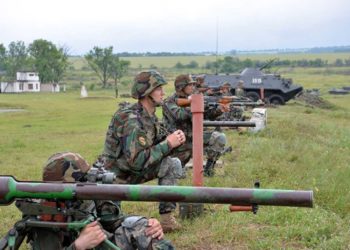 Армия Молдовы собирает резервистов на учения