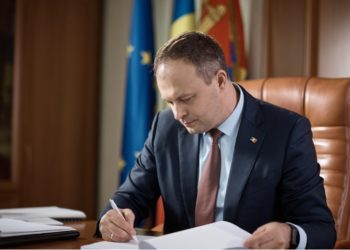 CNA a descins cu percheziții la ex-președintele Parlamentului, Andrian Candu