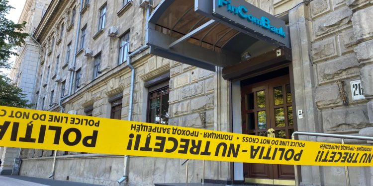 Epopeea alarmelor cu bombă continuă. Oficiul din centrul capitalei al unei bănci ar fi minat