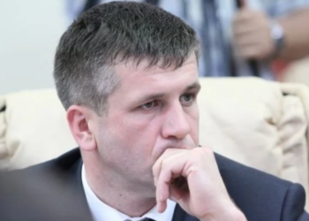 Экс-главу СИБ Ботнаря перевели под домашний арест