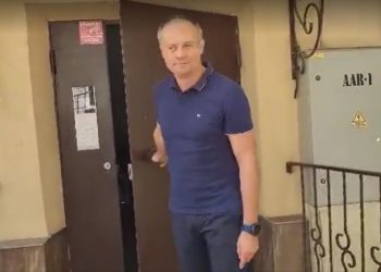 Primele imagini de la perchezițiile efectuate la domiciliul fostului președinte al Parlamentului, Andrian Candu | VIDEO