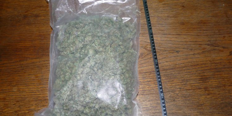 Bărbat din Chișinău condamnat la 10 ani închisoare pentru trafic de droguri